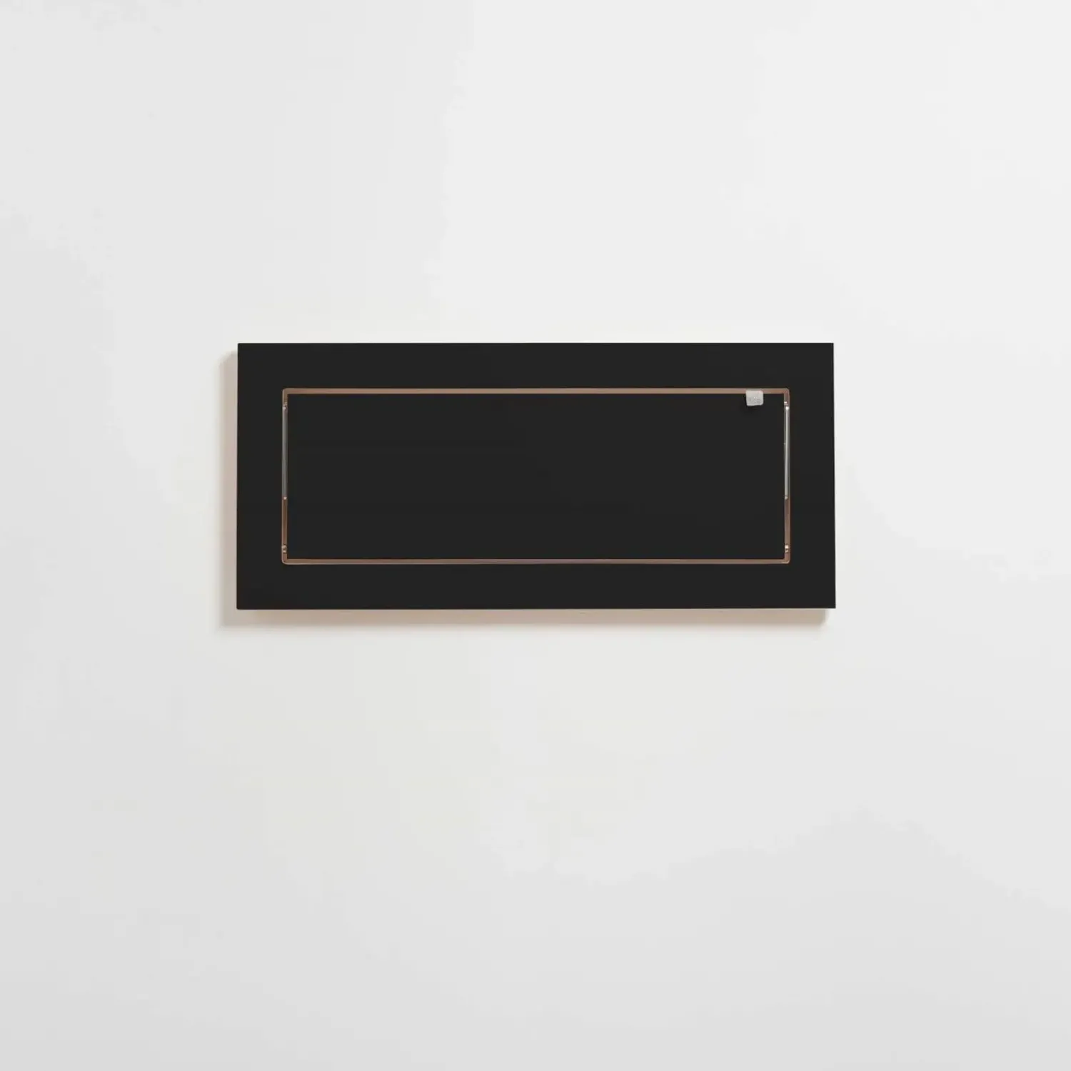 New Ambivalenz - Fläpps Hylde - 60 x 27 cm - Sort