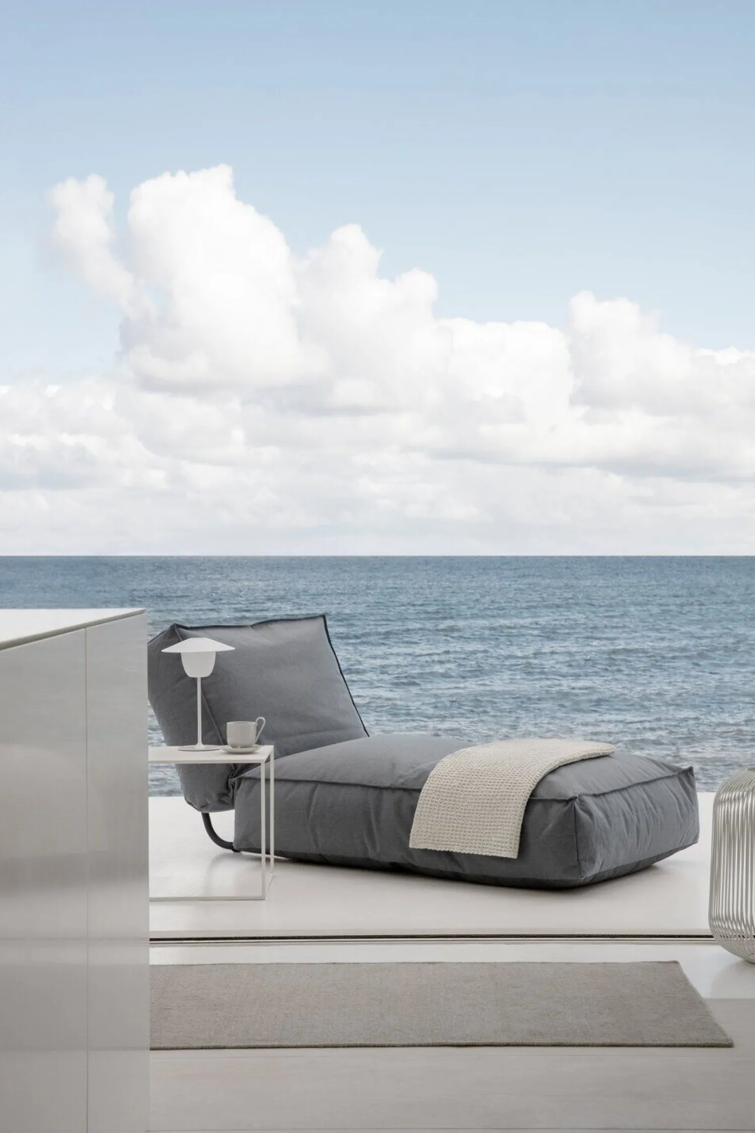 Blomus - Bath Towel - Magnet - CARO