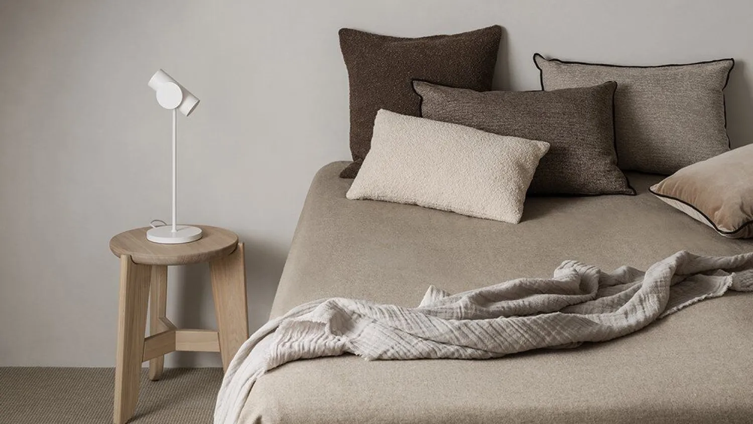 Clearance Blomus - Cushion Cover - 40 x 60 cm - Moonbeam - VELVET