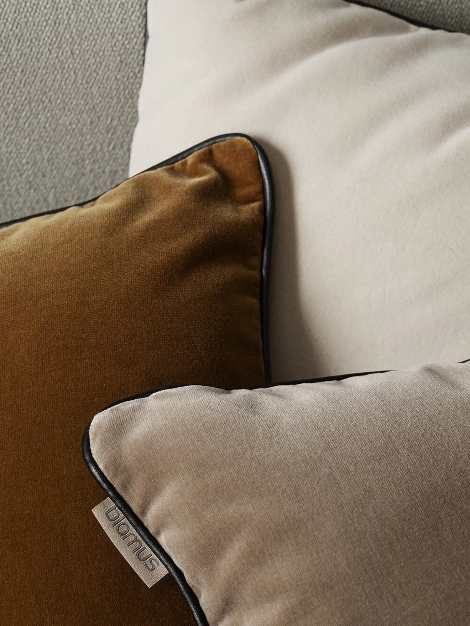 New Blomus - Cushion Cover - 40 x 40 cm - Tan - VELVET