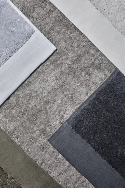 Hot Blomus - Hand Towel - Tarmac Melange - 50 x 100 cm - GIO -