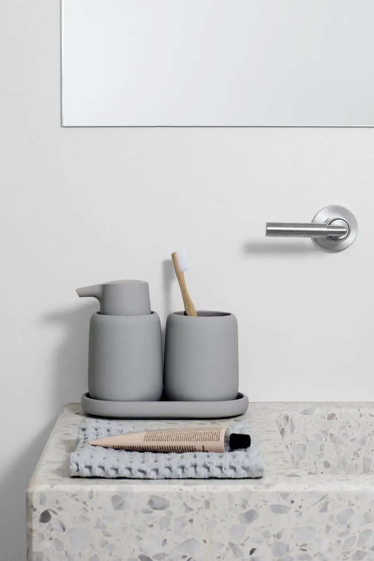 Outlet Blomus - Sæbedispenser - Sono - Micro Chip/lys grå