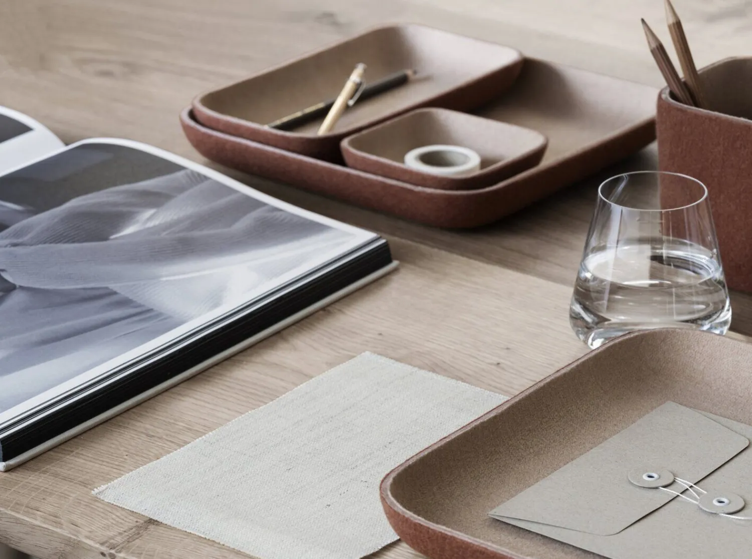 Sale Blomus - Tray - Rustic Brown/Tan - HERBA