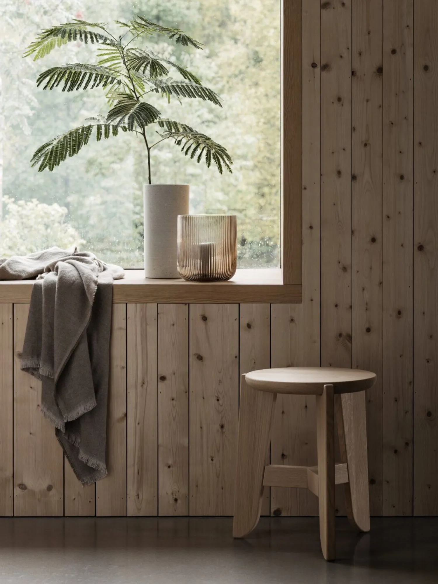 New Blomus - Vase - Coluna - Lysegrå - Medium