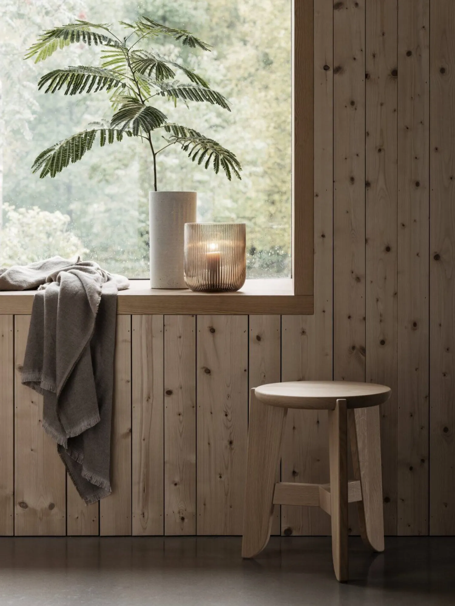 New Blomus - Vase - Coluna - Lysegrå - Medium