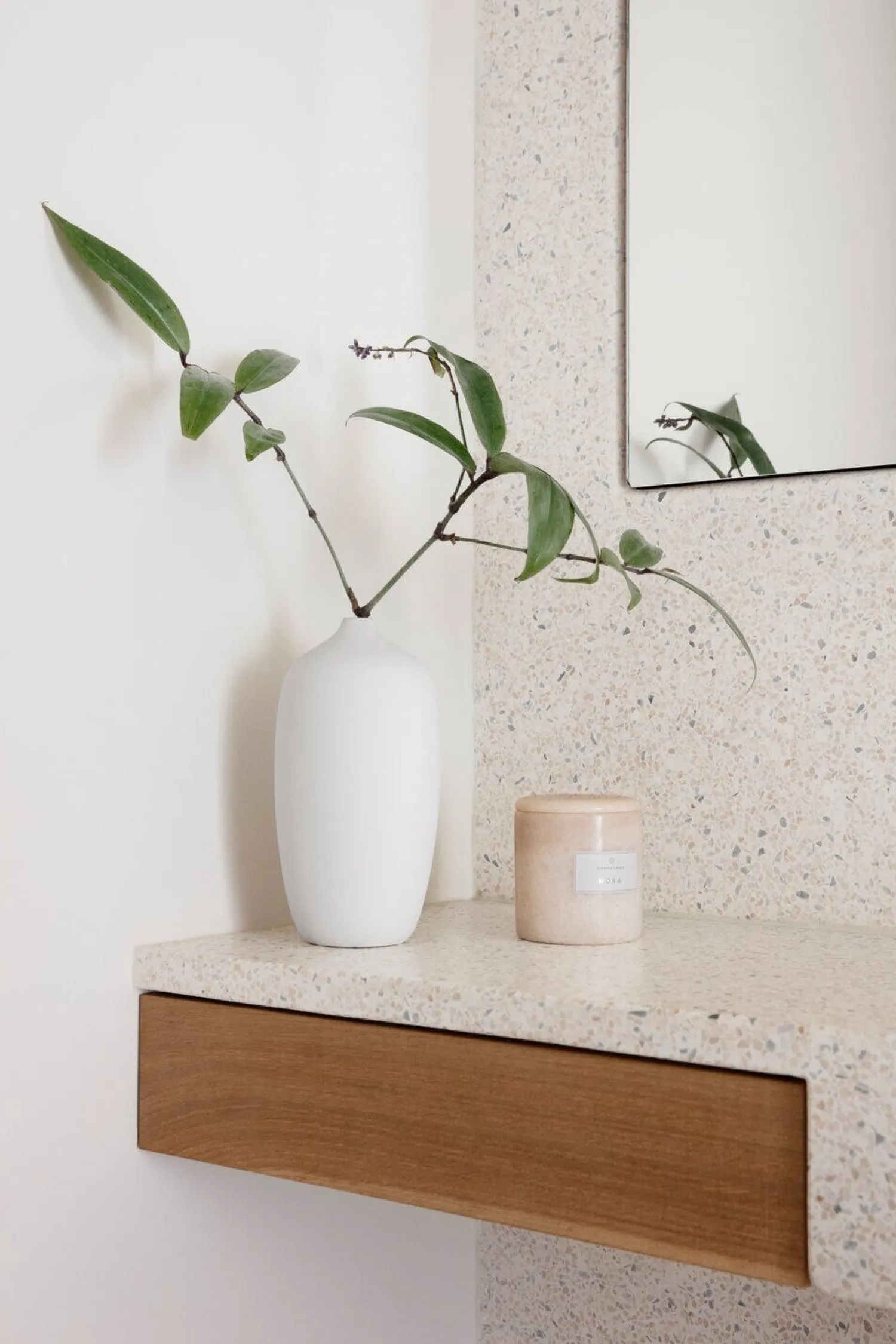 Hot Blomus - Vase - White - CEOLA