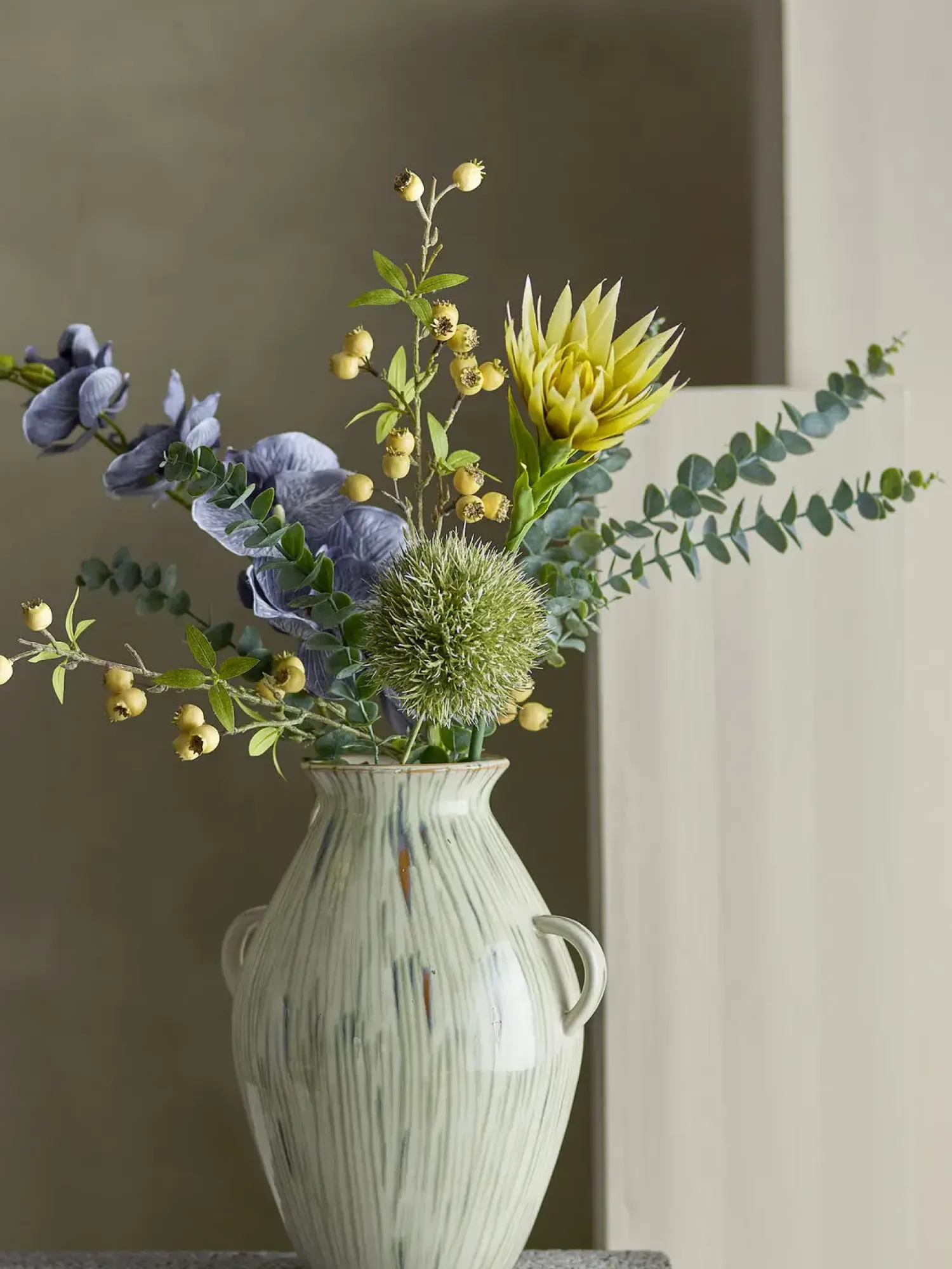 Discount Bloomingville - Hawthorn Kunstig Gren - Gul, Plastik