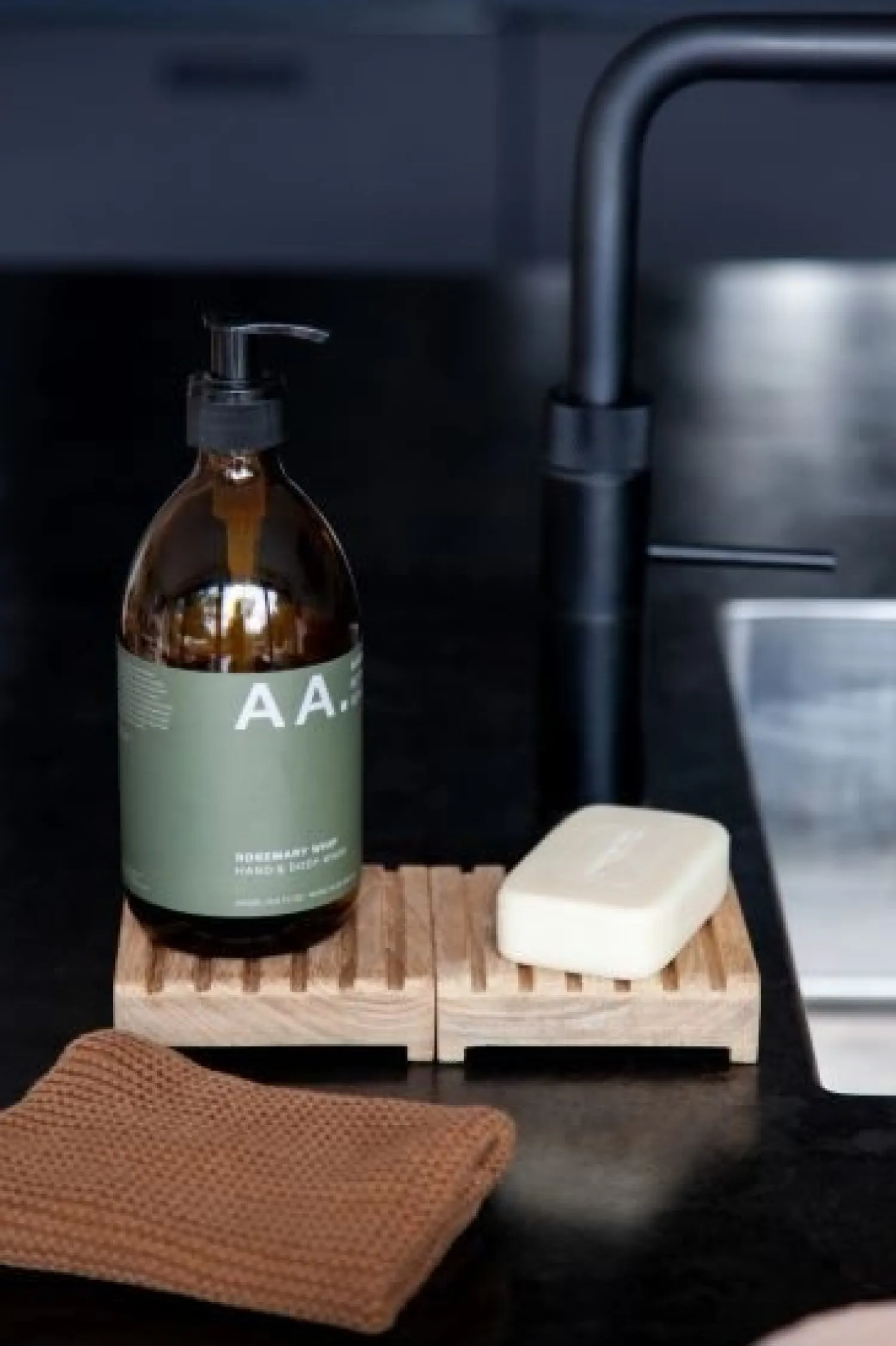Best Cinas - Sæbebrik, teak