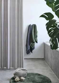 Hot Compliments - Bademåtte - Loop Bath Mat dia. 75 cm - Skovgrøn