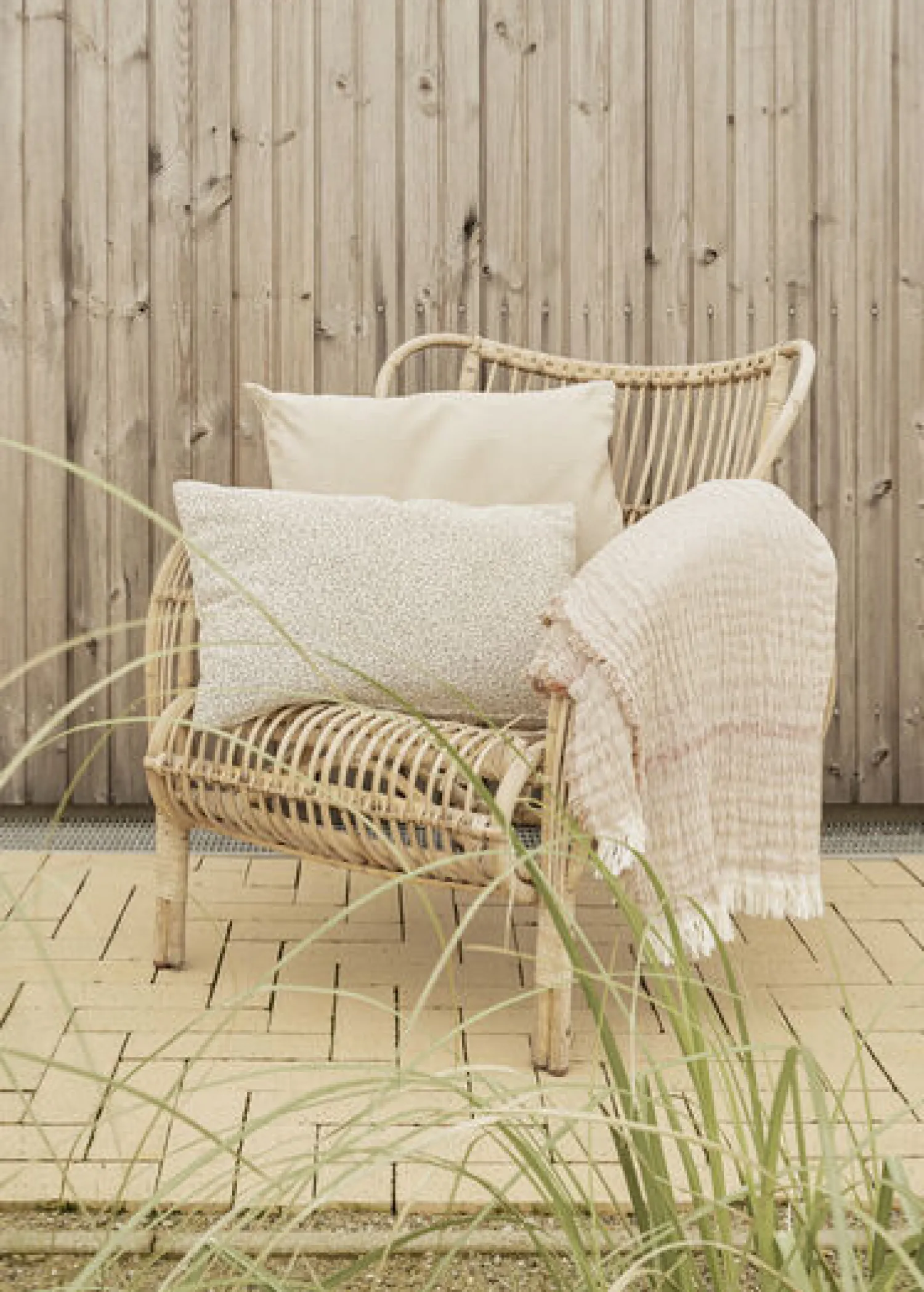 Best Compliments - Plaid - Loire Throw 130x180 cm - Sand