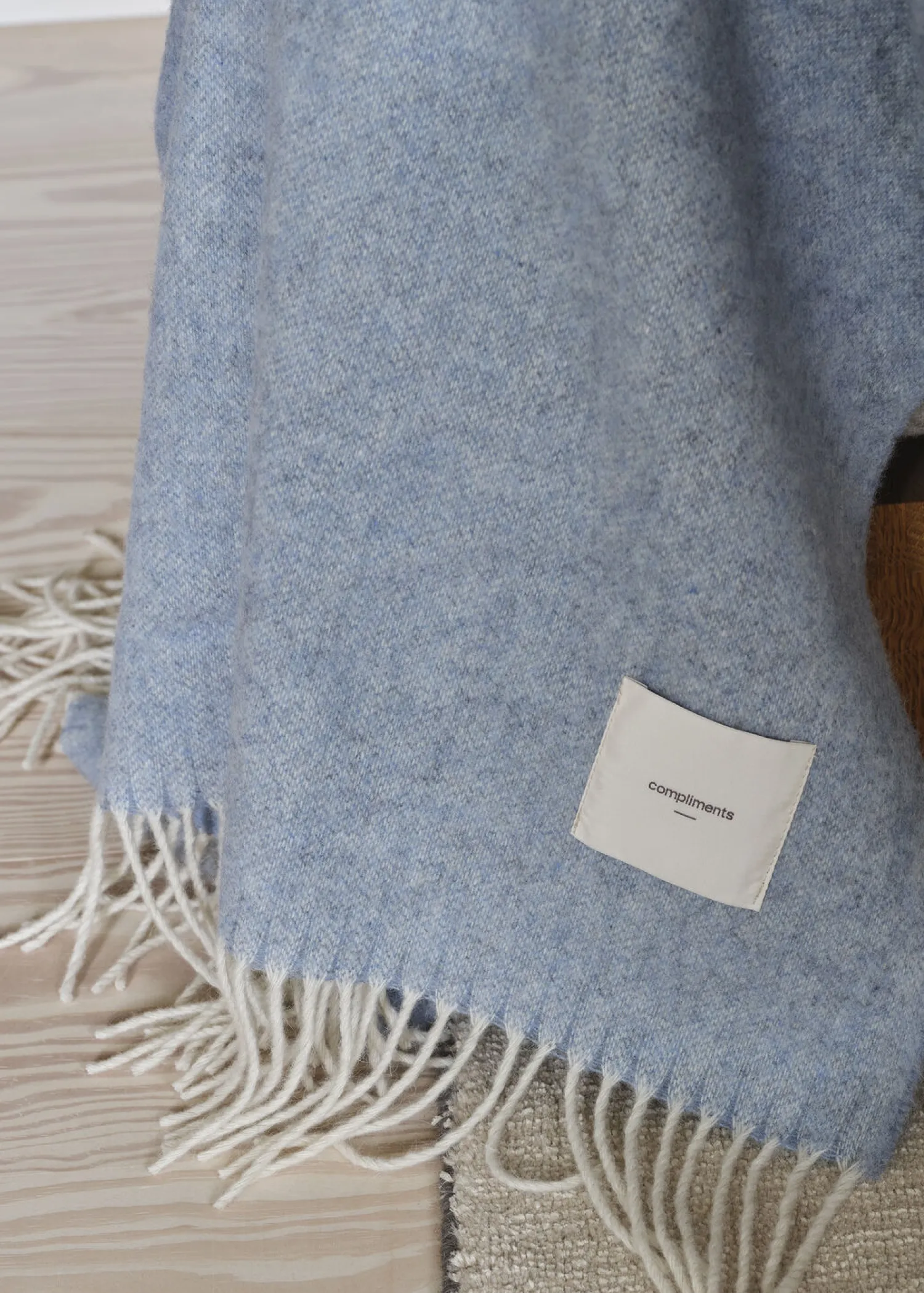 Clearance Compliments - Plaid - Waves Throw - 140x200 cm - Mineral blue
