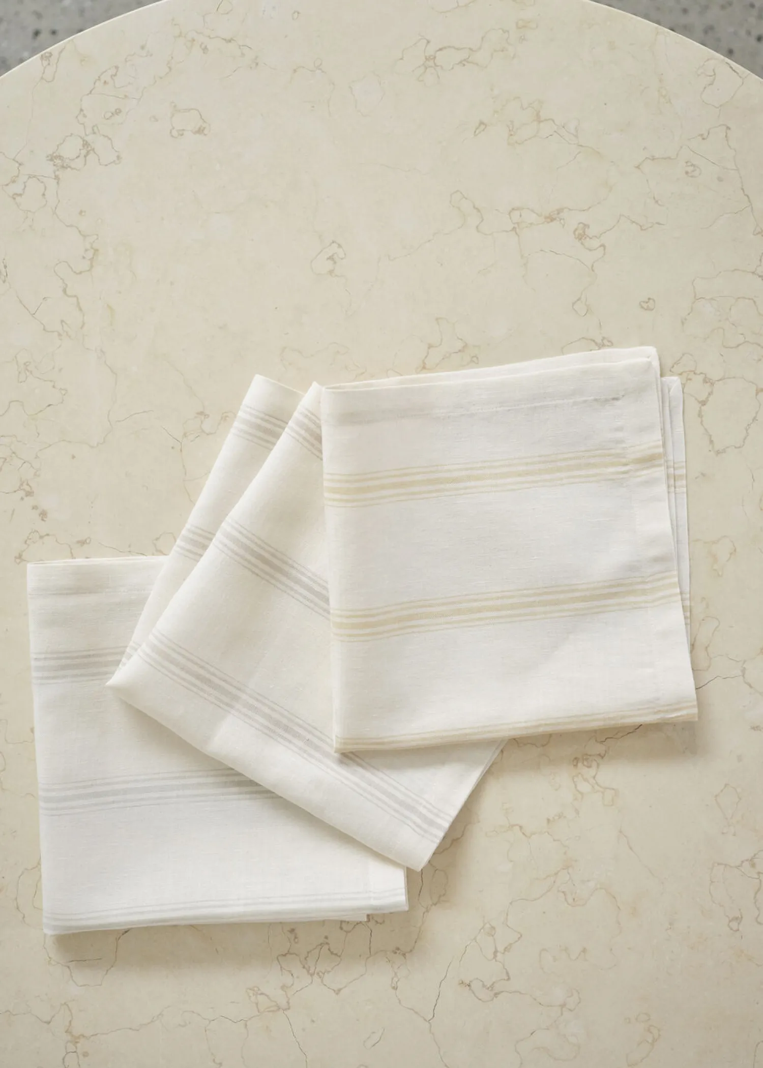 Best Compliments - Serviet - Brise Napkin 45x45 cm - 4 pack - Sand