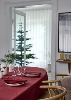 Discount Compliments - Serviet - Tile Damask Napkin 45x45 cm - 4 pack - Vinrød