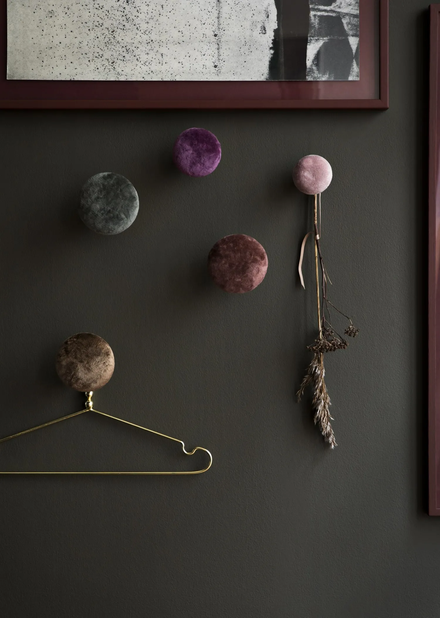 Cozy Living - Helene Hanger - Set of 3 - Gold