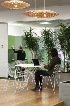 New David Trubridge - Flax Pendel - Black/Natur, 80 cm