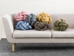 Sale Design House Stockholm pude - Knot pude i lysegrå
