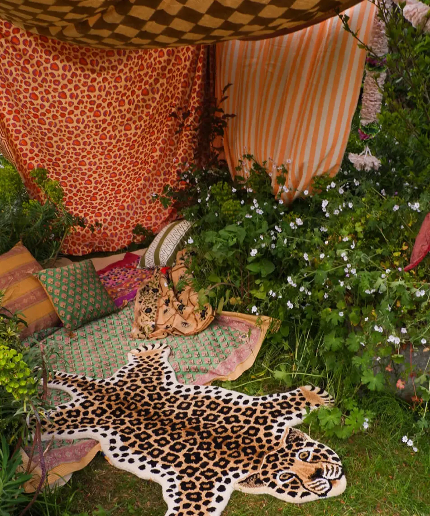 Best Doing Goods - Lilly Leopard Gulvtæppe - Large - brun