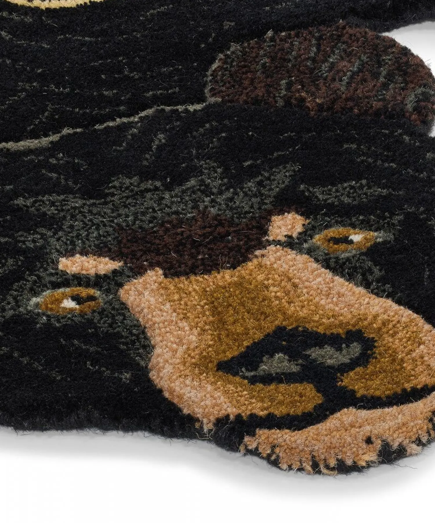 Best Doing Goods - Sort bjørne tæppe - Blooming Black Bear - Large - 143x97 cm