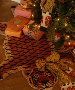 Outlet Doing Goods - Tula Wise Tiger Gulvtæppe - Large