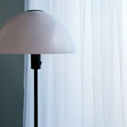 New Dyberg Larsen - Jazz gulvlampe - Opal/Sort