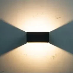New Dyberg Larsen - Mars Udendørslampe - Mat Sort