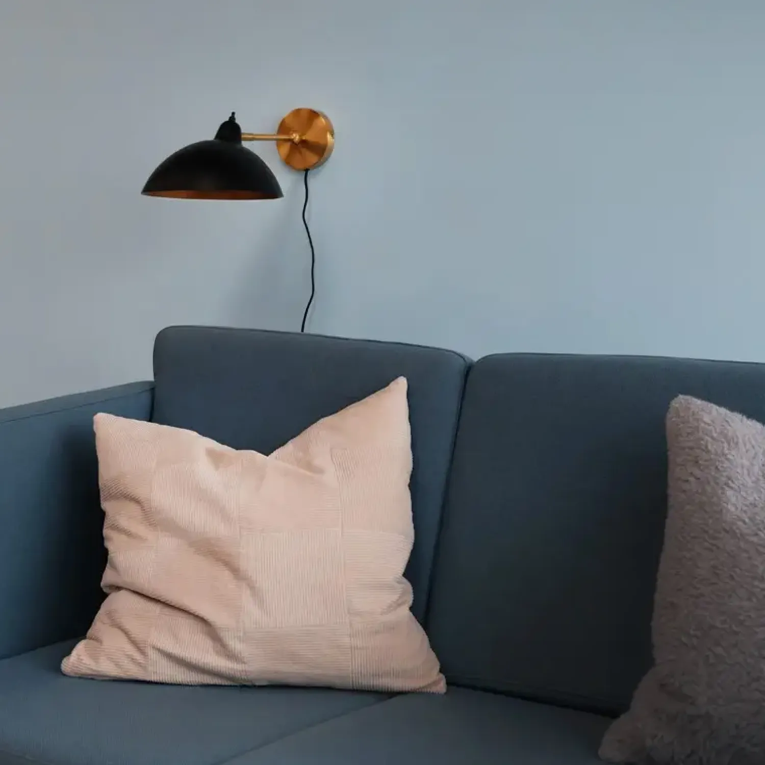 New Dyberg Larsen - Væglampe - Futura Antik, Sort og messing, Ø: 26 cm