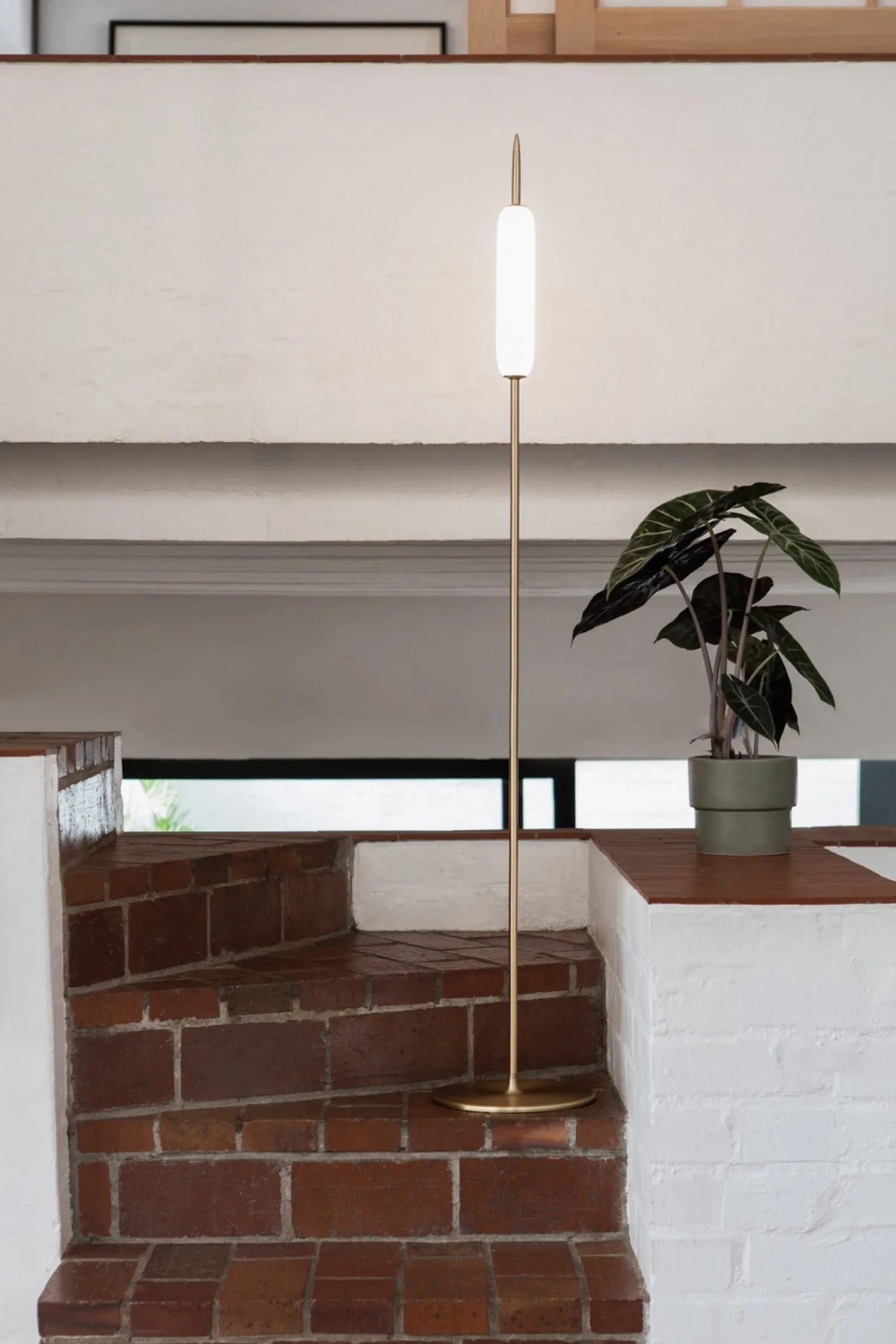 By Wirth Ekta Living - Gulvlampe - Dunhammer - Pale Brass