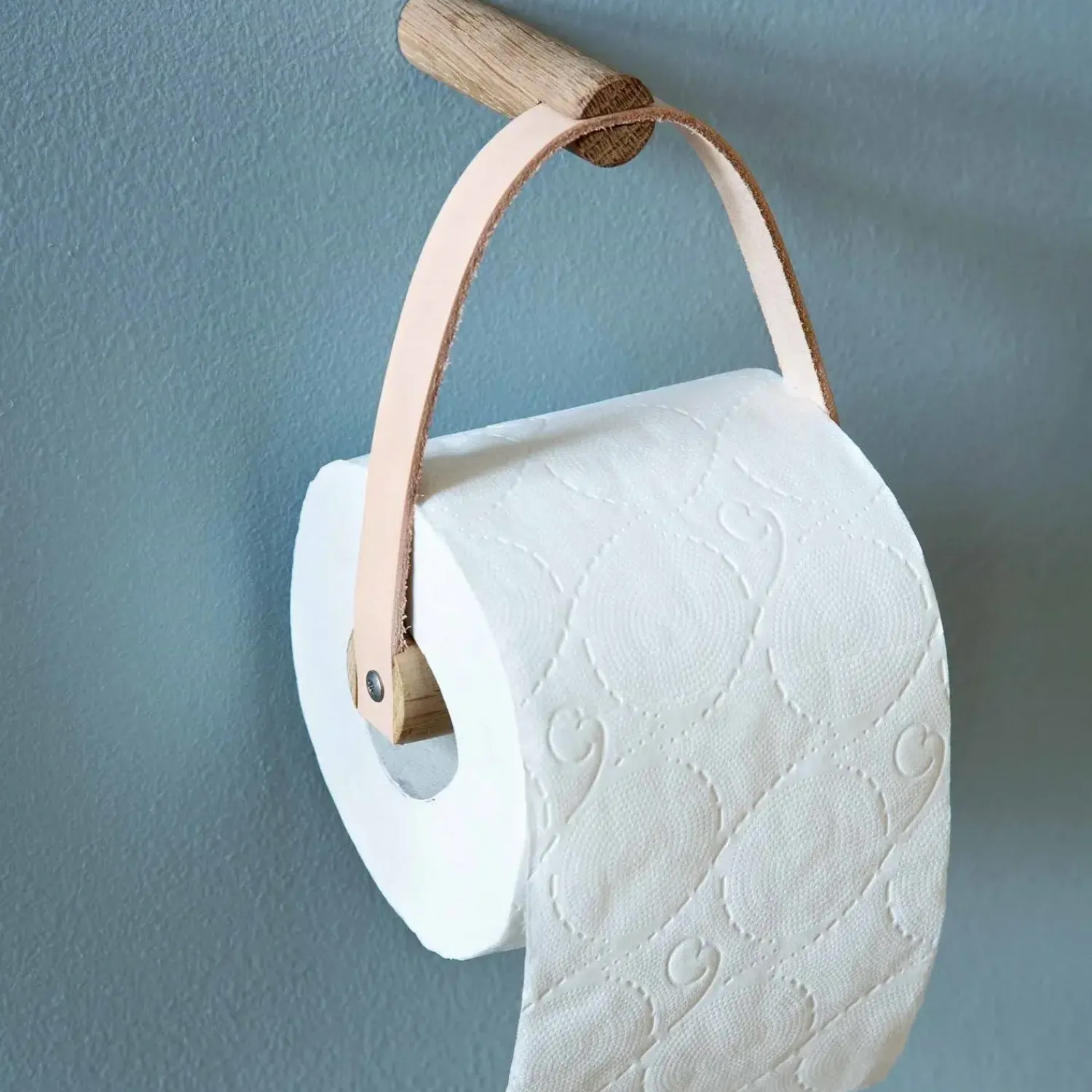 By Wirth Ekta Living - Toiletrulleholder i Eg