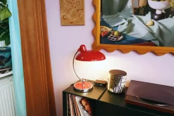 Discount Fritz Hansen - Bordlampe - Kaiser Idell 6631-T - Ruby Red/krom