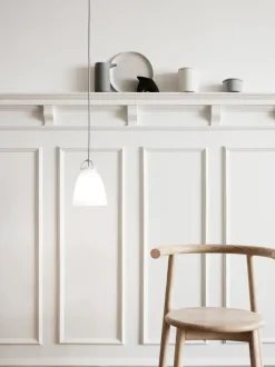 New Fritz Hansen - Loftlampe - Caravaggio Opal - P1 Small - Silver ledning 3m