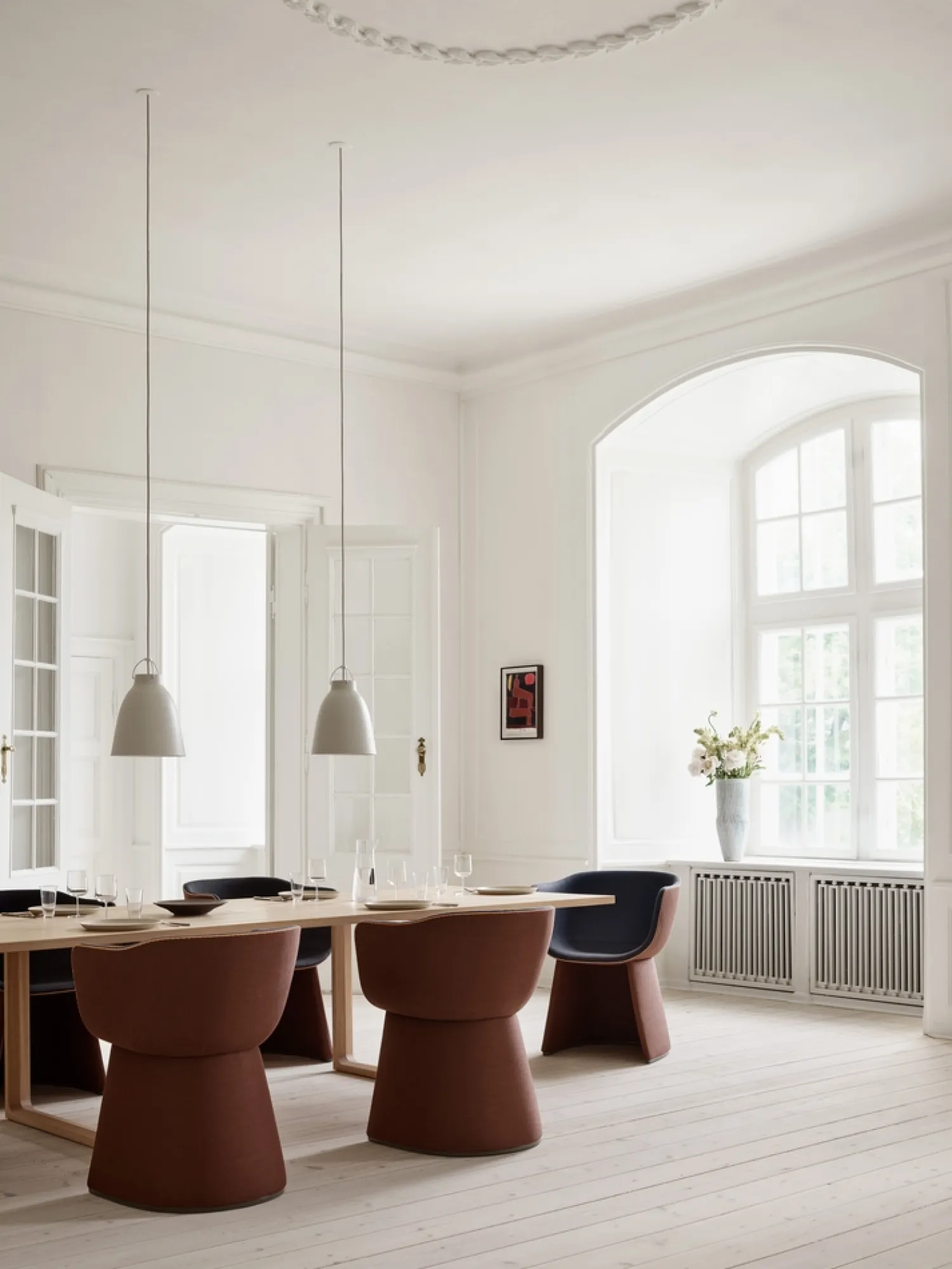 New Fritz Hansen - Loftlampe - Caravaggio™ Matt - Varm Grå - P1 Small