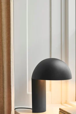 Best Gejst - LEERY - Bordlampe - sort