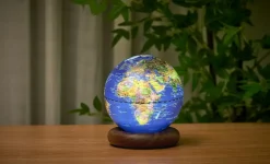Gingko - Atlas Globe Lamp - Darkblue Mini Walnut base