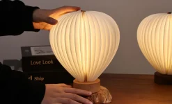 Discount Gingko - Bordlampe - Aeris Light - Bøg
