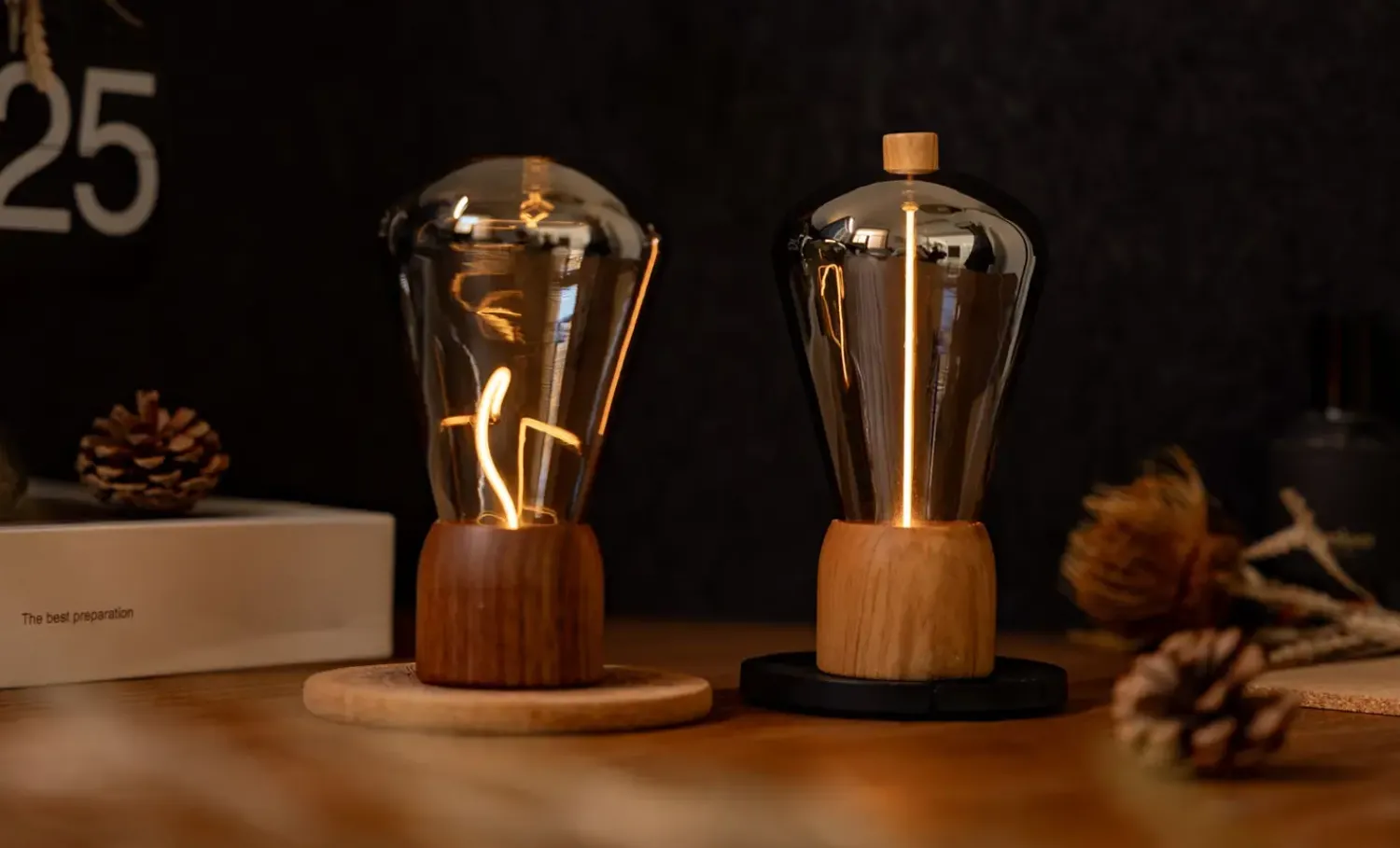 Outlet Gingko - Bordlampe - Opal Drift Light - Hvid Ask