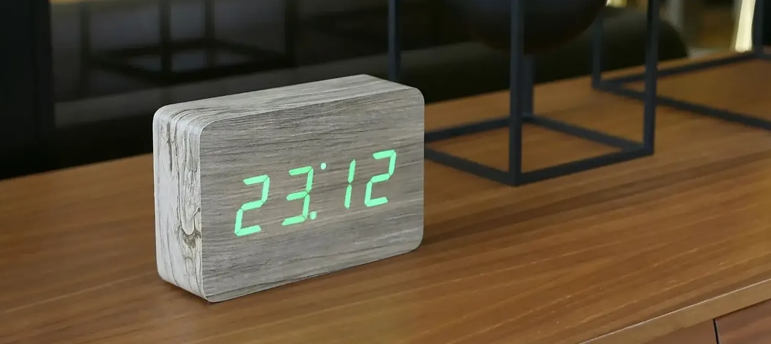 Best Gingko - Brick Click Clock Ash / Green LED