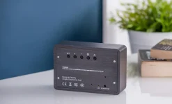 Outlet Gingko - Brick Click Clock Black / White LED