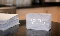 Hot Gingko - Brick Click Clock Marble / White LED