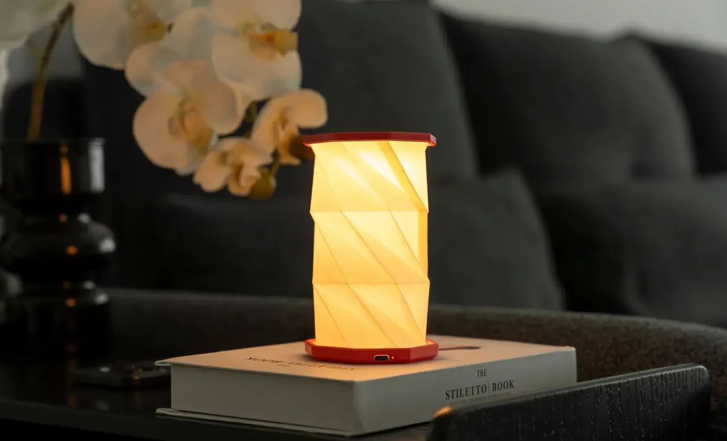 Clearance Gingko - Hexagon Twist Bordlampe - Mini - Coral Red - H14 cm