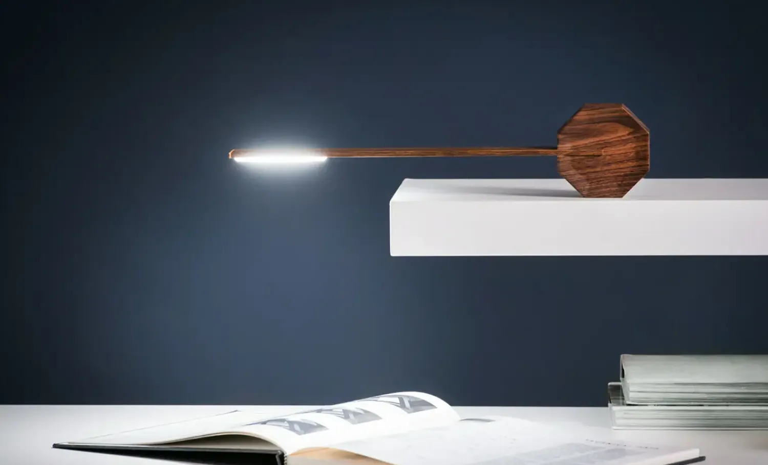 Outlet Gingko - Octagon One Desk Lamp - Walnut