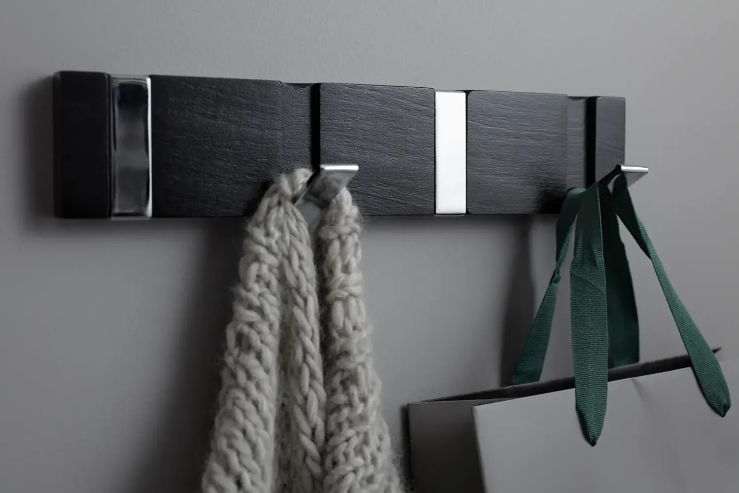 Clearance Habo - Knagerække med 4 knager - Flipper - Sort