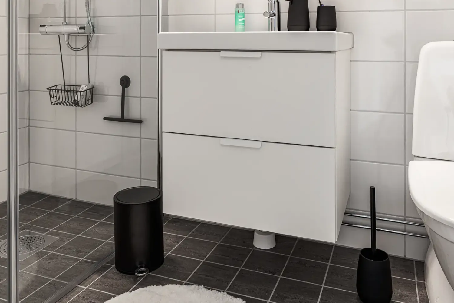 Outlet Habo - Toiletspand - Blossom - Sort - H: 26 cm