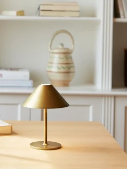 Best Halo Design Copenhagen Halo Design - Bordlampe (ude eller inde) - Hygge - Antigue Messing