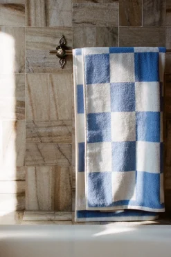 Outlet Hay - Badehåndklæde - Check - Sky Blue/Lyseblå - 70 x 136 cm