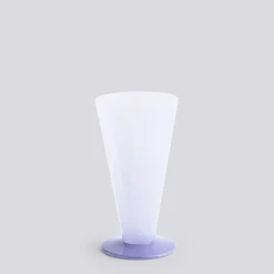 Outlet Hay - Conical Vase - Small - Lys blå/lavender blå