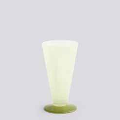 New Hay - Conical Vase - Small - Lys grøn/mørk lime