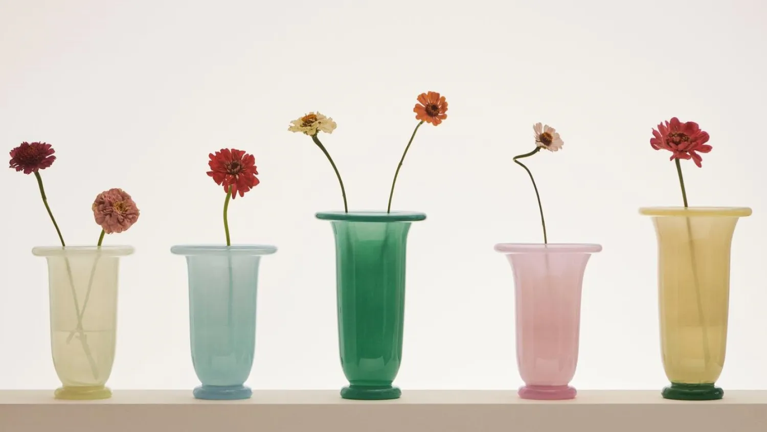 Best Hay - Empire Vase - Medium - Light Pink - Light pink with pink base - 749