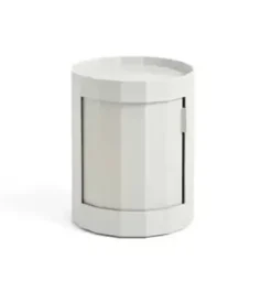 Discount Hay - Facet Cabinet - Low - Misty Grey - Lysegråt sidebord med hjul - H 49 cm