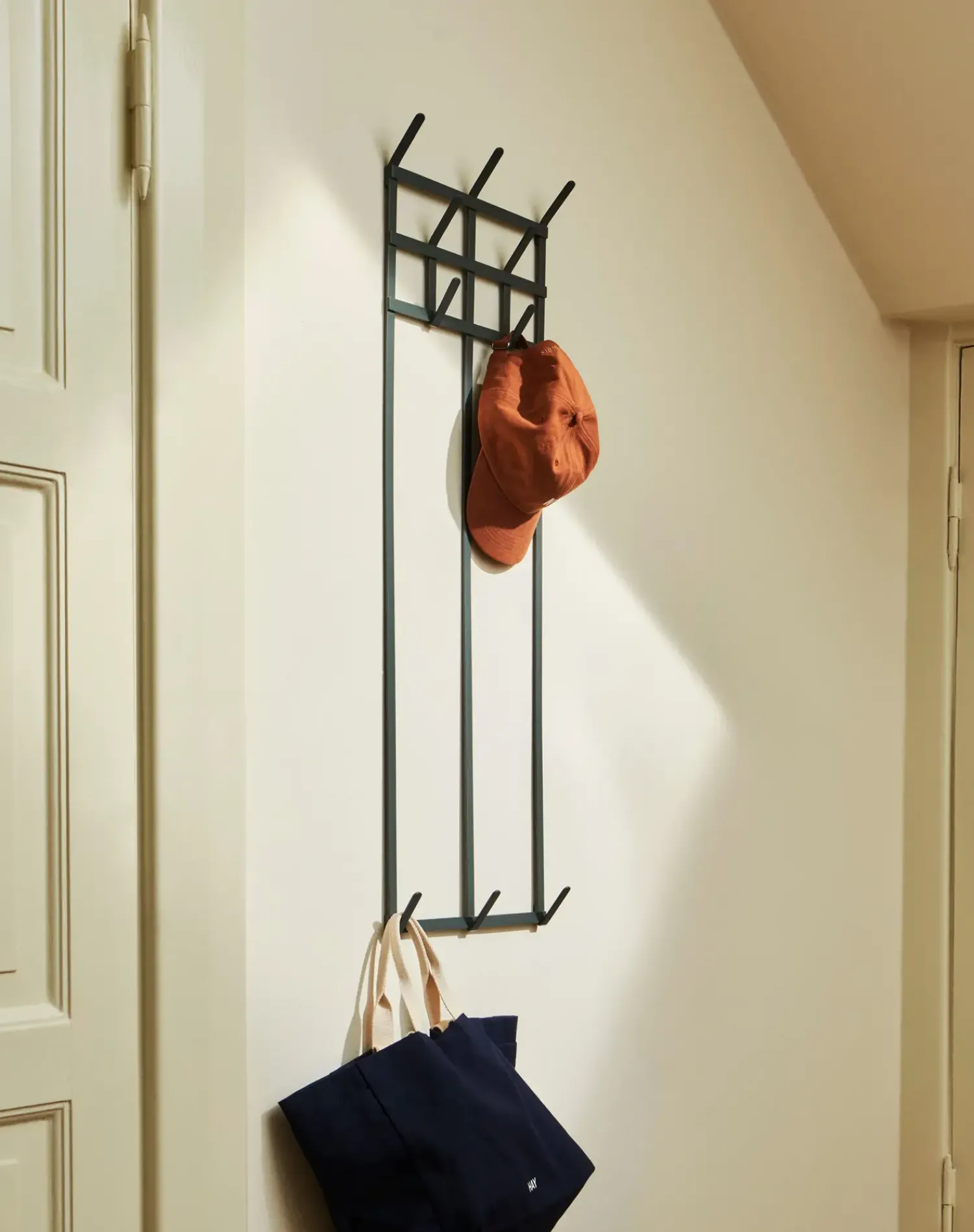 New Hay - Knagerække - Tape Coat Rack - Large - Charcoal