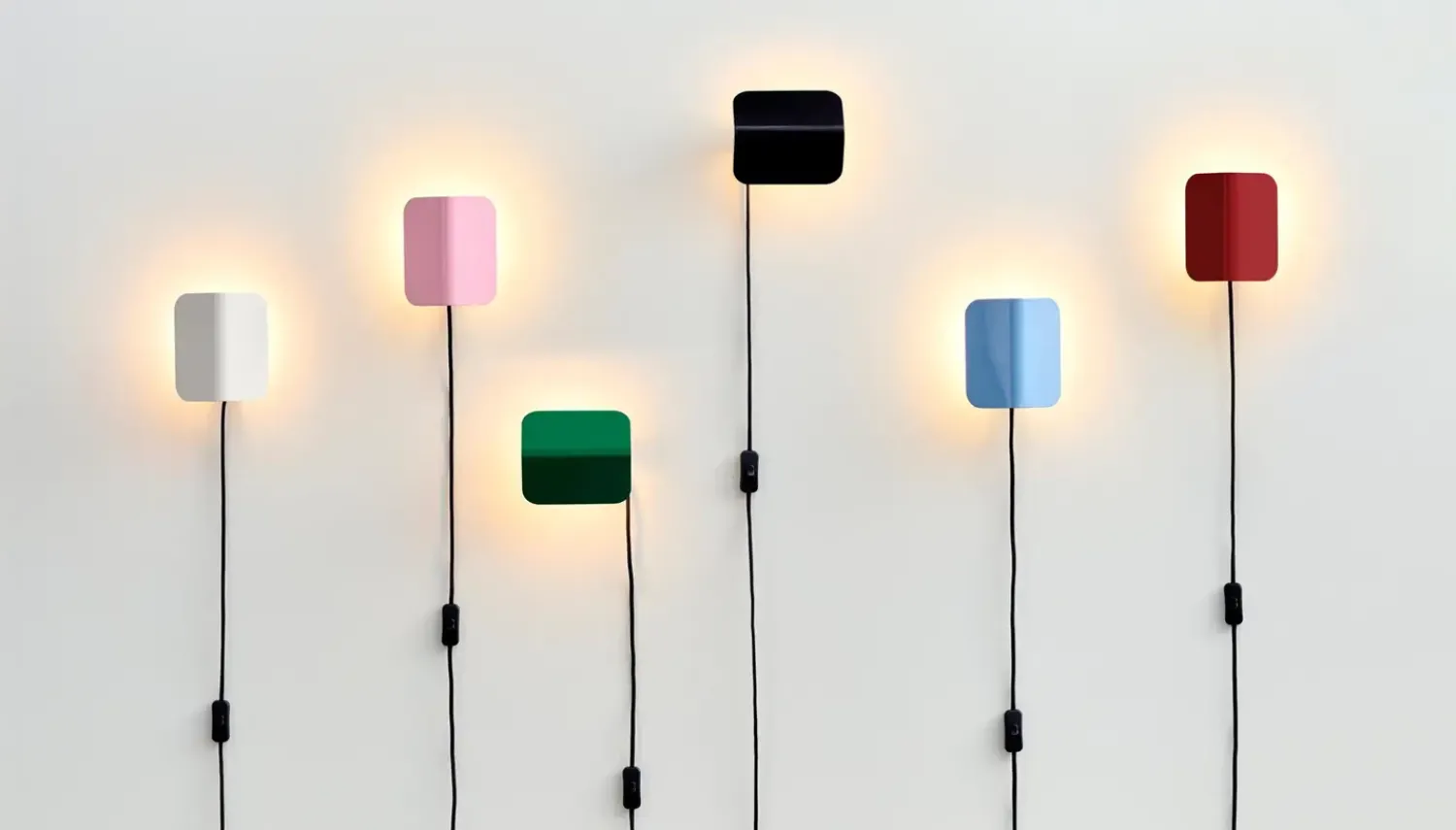 New Hay - Lampe - Apex Væg Lampe - Pastel Blue - Blå